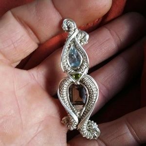 Amazing pendant